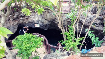 Ogtong Cave: an underground limestone cave with a natural pool inside